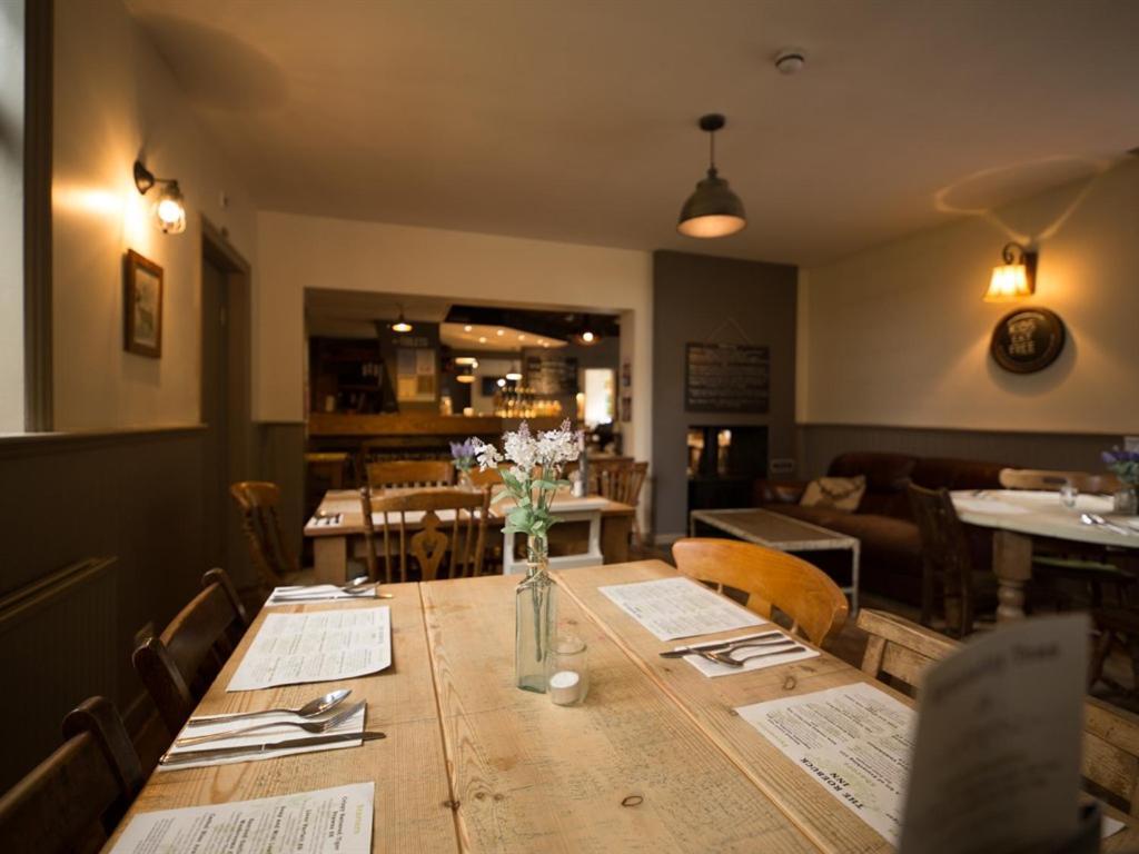 The Roebuck Inn Shedfield Bagian luar foto